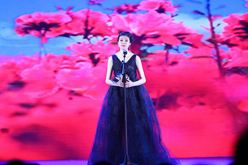 9女生独唱:兰花花1.jpg 9女生独唱:兰花花1.jpg